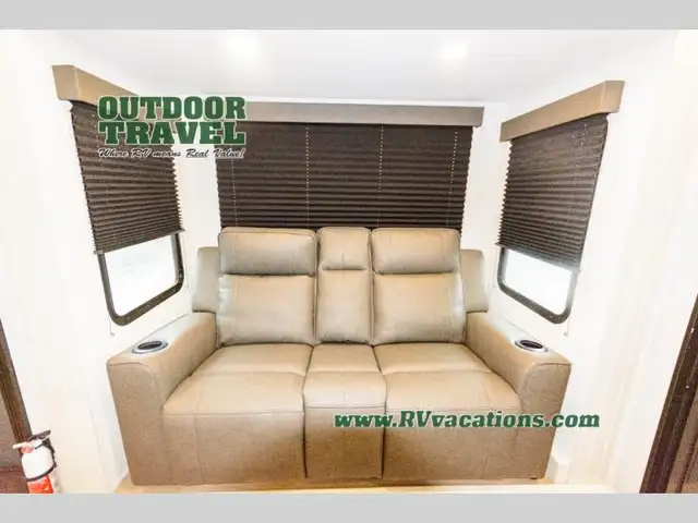 2026 Grand Design Momentum G-Class 29GS - Photo 9