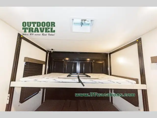 2026 Grand Design Momentum G-Class 29GS - Photo 23