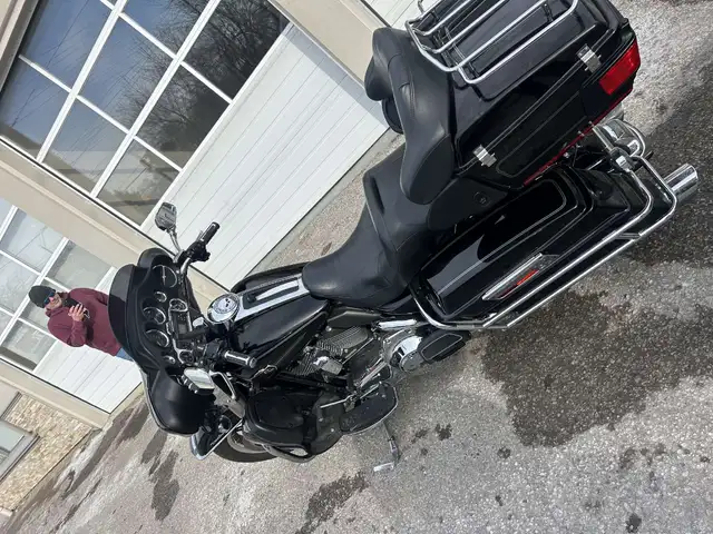 2008 Harley-Davidson FLHT Electra Glide Ultra Classic - Photo 3
