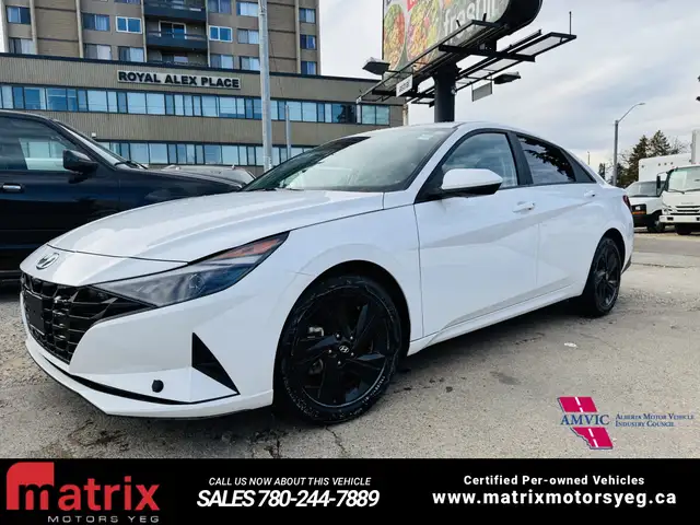 2022 Hyundai Elantra SEL - Photo 2