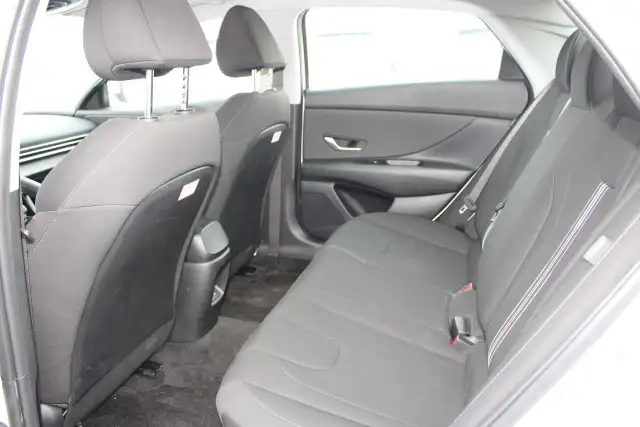 2025 Hyundai Elantra Preferred IVT w/Tech Pkg - Photo 6