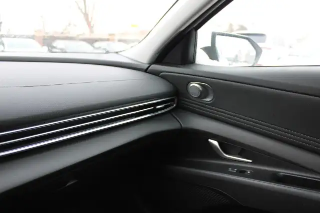 2025 Hyundai Elantra Preferred IVT w/Tech Pkg - Photo 15