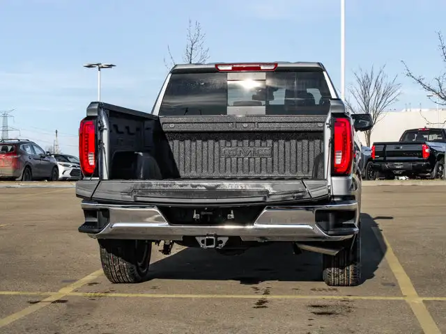 2026 GMC Sierra 1500 SLT - Photo 9