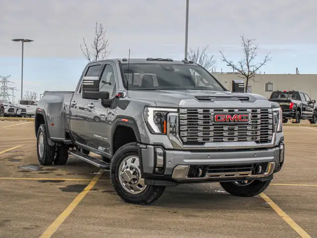 2026 GMC Sierra 3500HD Denali - Photo 2