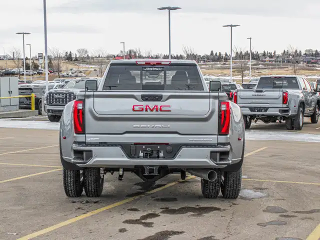 2026 GMC Sierra 3500HD Denali - Photo 7
