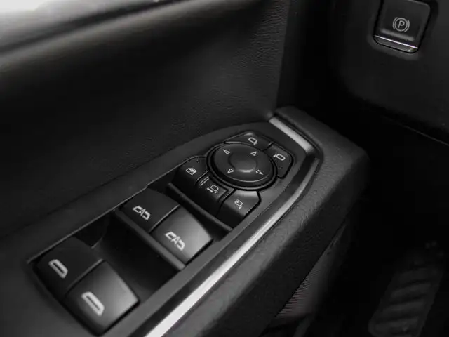 2026 GMC Sierra 3500HD Denali - Photo 17