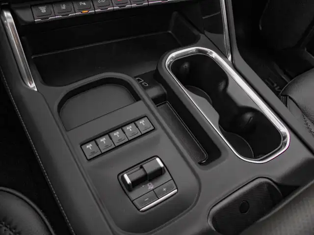 2026 GMC Sierra 3500HD Denali - Photo 28