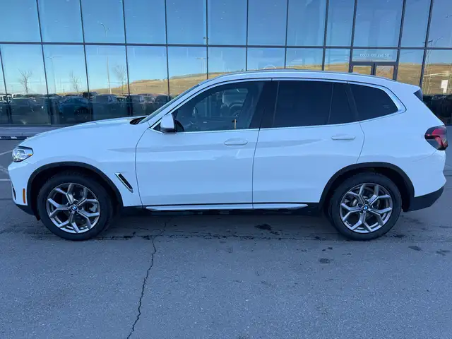 2024 BMW X3 xDrive30i AWD • Remote Start • Panoramic Sunroof - Photo 3