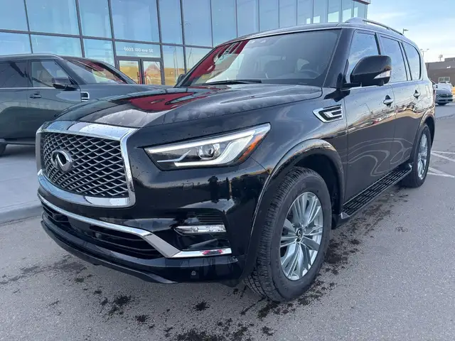 2024 Infiniti QX80 LUXE 4x4 • Captain Chairs • Rear Entertainmen - Photo 2