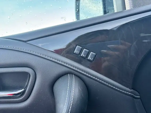 2024 Infiniti QX80 LUXE 4x4 • Captain Chairs • Rear Entertainmen - Photo 13