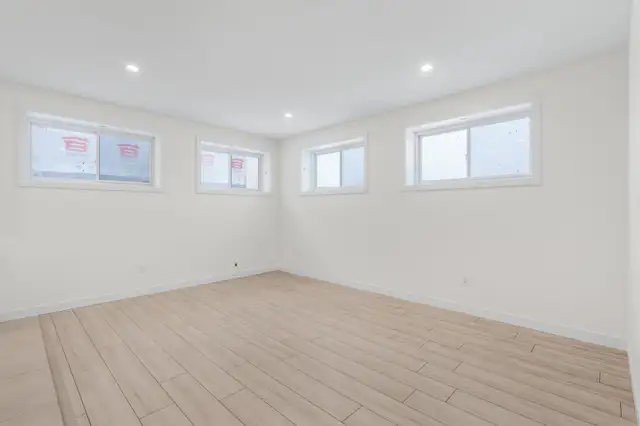 FOR RENT LIMOGE - 2 BEDROOM - BRAND NEW - Photo 15