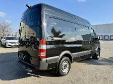 2016 Mercedes-Benz Sprinter Van 144WB - HIGH ROOF - ONLY 190K! - Photo 7