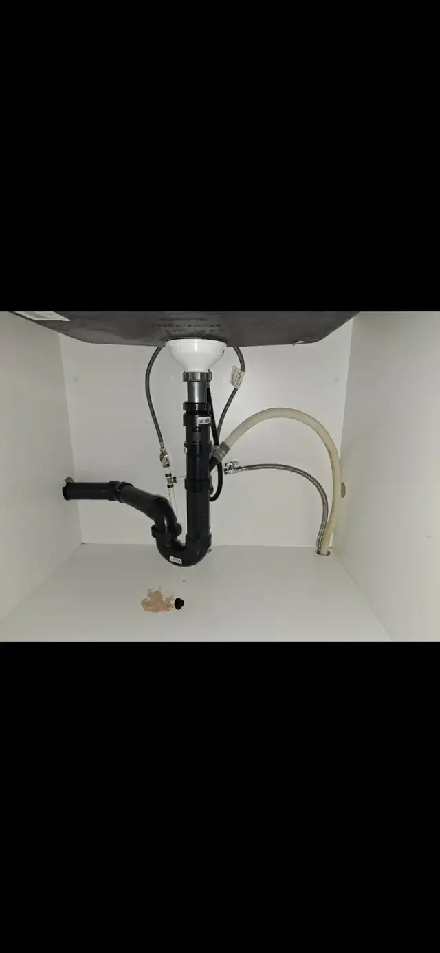 Plombier - Robinetterie, toilette, lavabo, etc :) - Photo 7