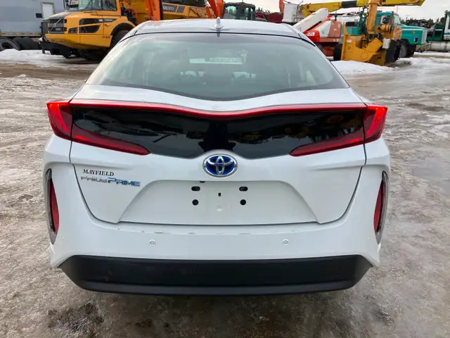 Toyota Prius Prime Upgrade Sedan - Photo 6