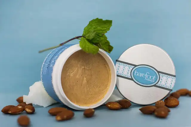 Barefoot Venus Repairing Foot Balm - All Cracked Up...  ITEM# 35 - Photo 4