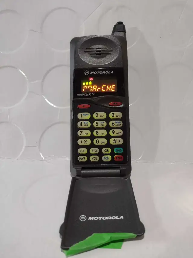 Cellulaire de collection / Motorola MicroTac/650e - Photo 7