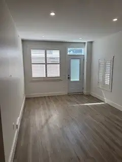 Beautiful Large 1 Bedroom Apartment - Photo 5