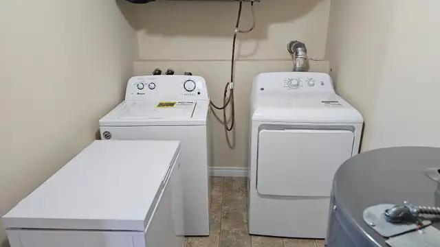 3 private bedrooms available: free WiFi & furnished for rent - Photo 10