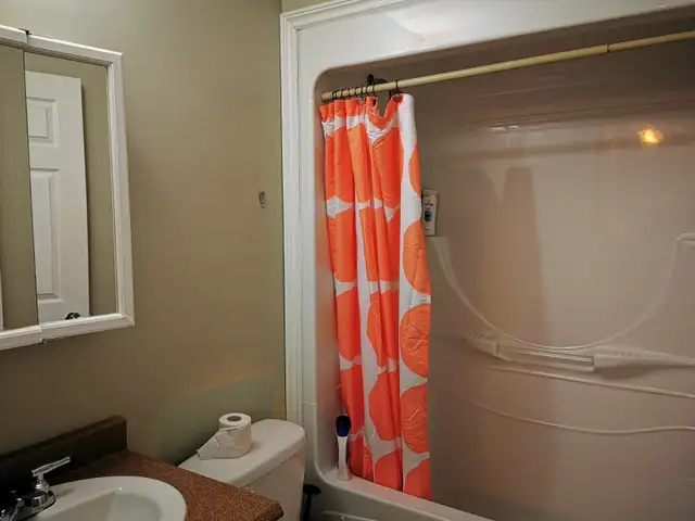 2 private bedrooms available for rent: Furnished & Free WiFi - Photo 7