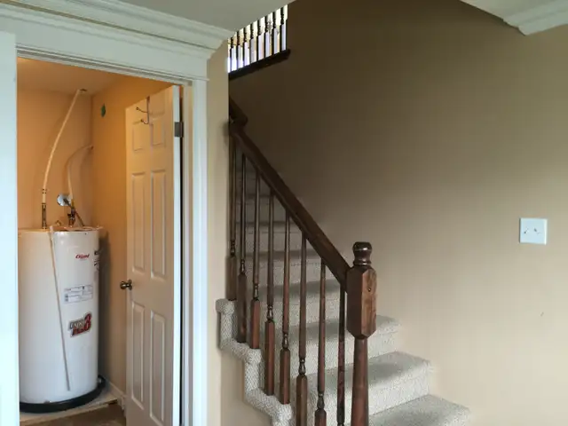 2 private bedrooms available for rent: Furnished & Free WiFi - Photo 8