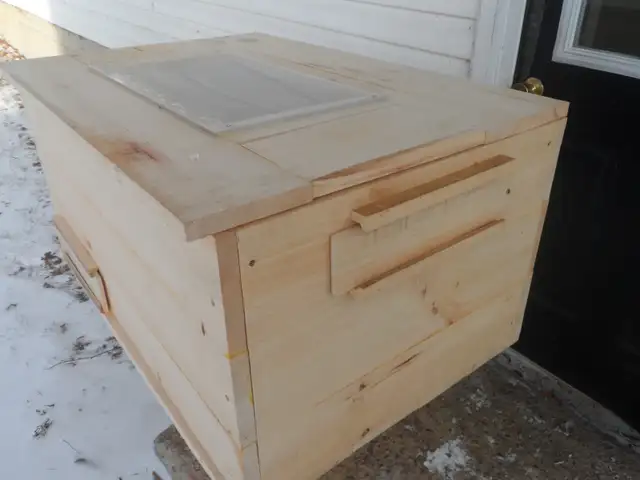 Brooder box for your chicks - Photo 2