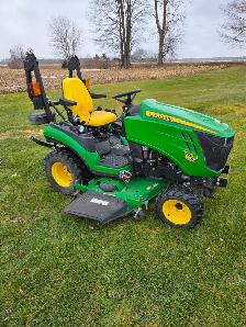 John Deere 1025r