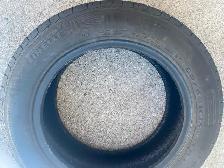 One P185/60R15 ALL SEASON RADIAL TIRE - Photo 3