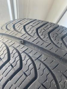 One P185/60R15 ALL SEASON RADIAL TIRE - Photo 7