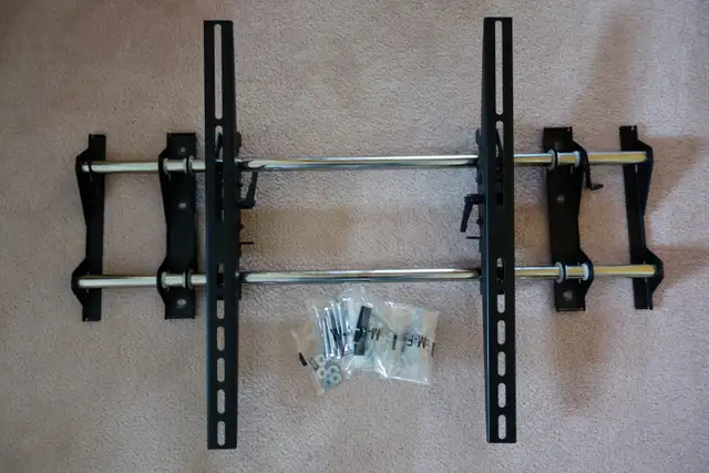 MODERN HEAVY DUTY TILT TV WALL MOUNT 40'-98'