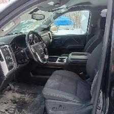 2015 GMC HD2500 Crew Cab - Photo 4