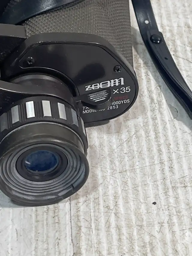 Taylor Zoom Binoculars - Photo 2