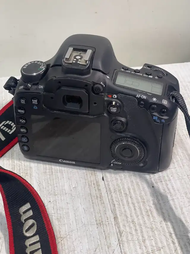 Canon EOS 7D - Photo 2