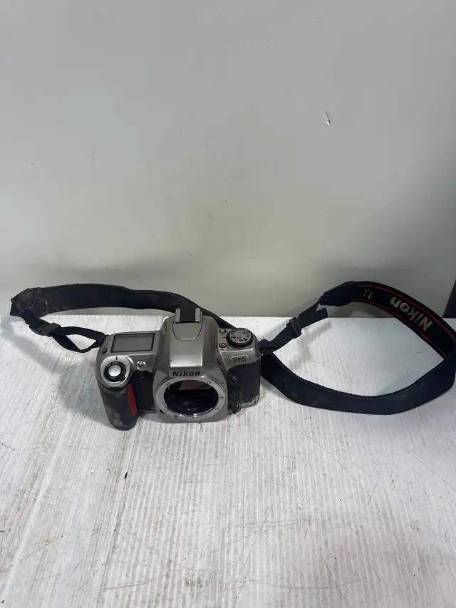 Nikon F65