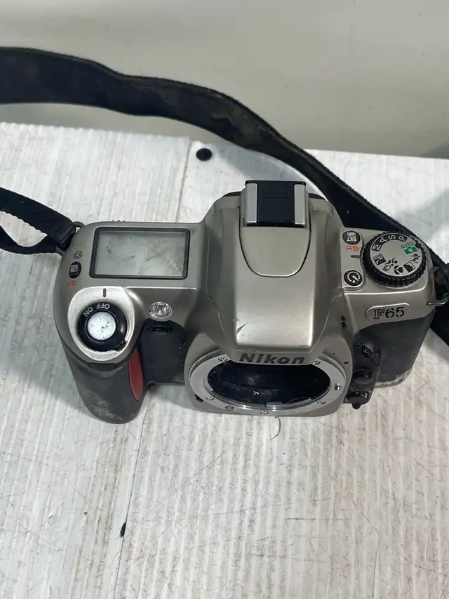 Nikon F65 - Photo 3