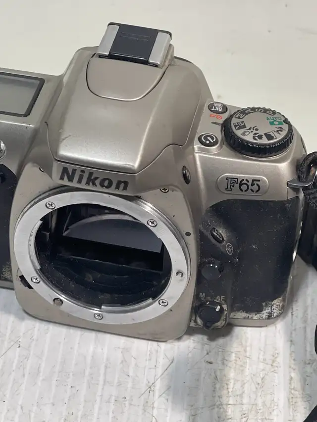 Nikon F65 - Photo 5