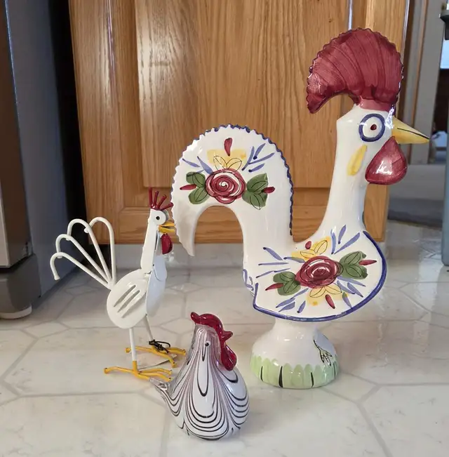 Rooster art work and figurines