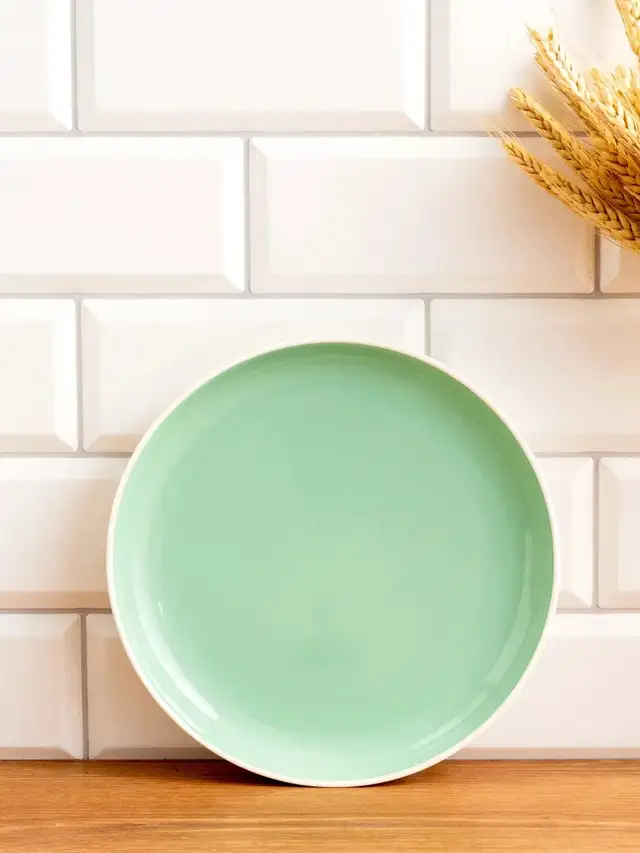 Lazuro, Celeste Lusite Green Dessert Plates, Set of 4...  ITEM# - Photo 3