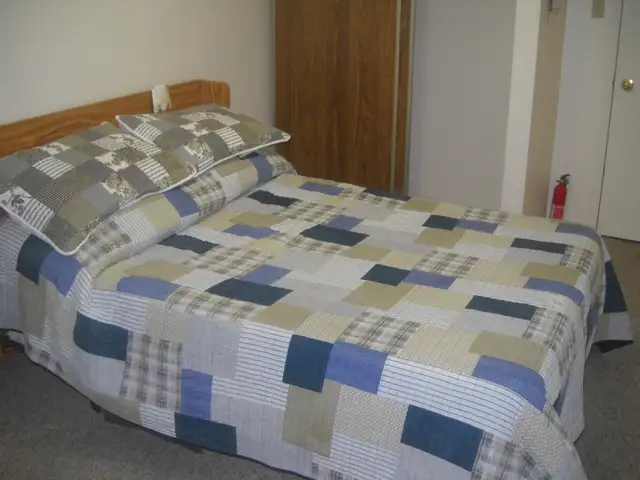 11X14 ROOM IN A PEACEFUL HOME/APRIL 1ST OR MAY 1ST - Photo 2