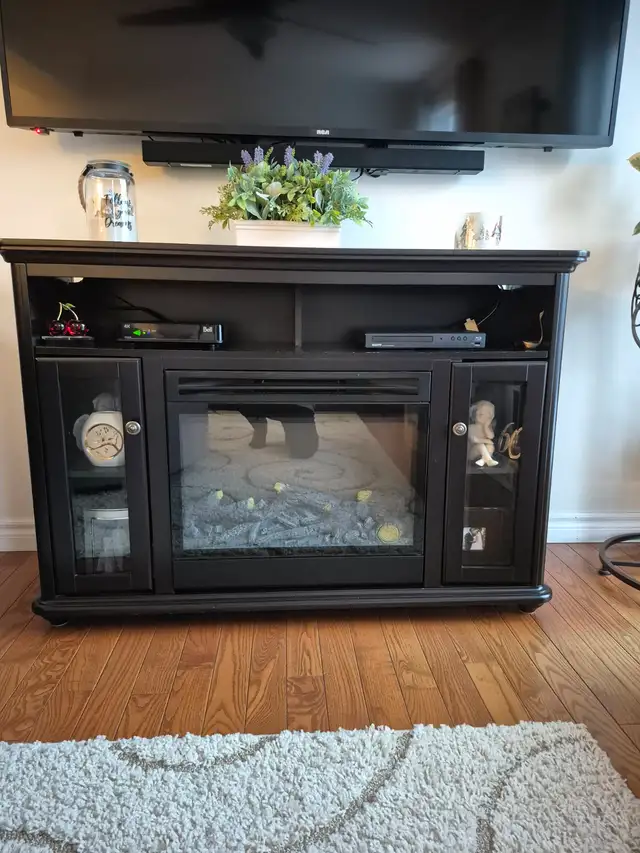 ELECTRIC FIREPLACE MEDIA CABINET