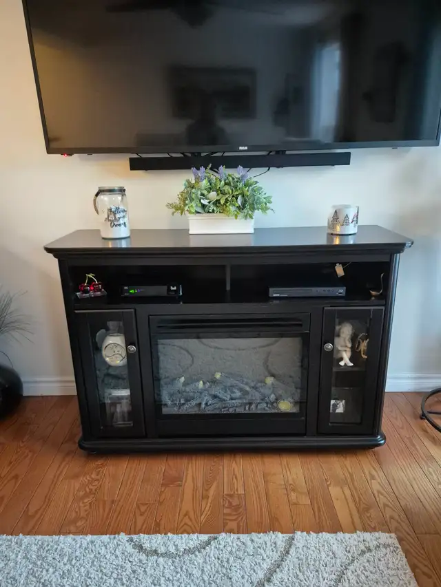 ELECTRIC FIREPLACE MEDIA CABINET - Photo 2