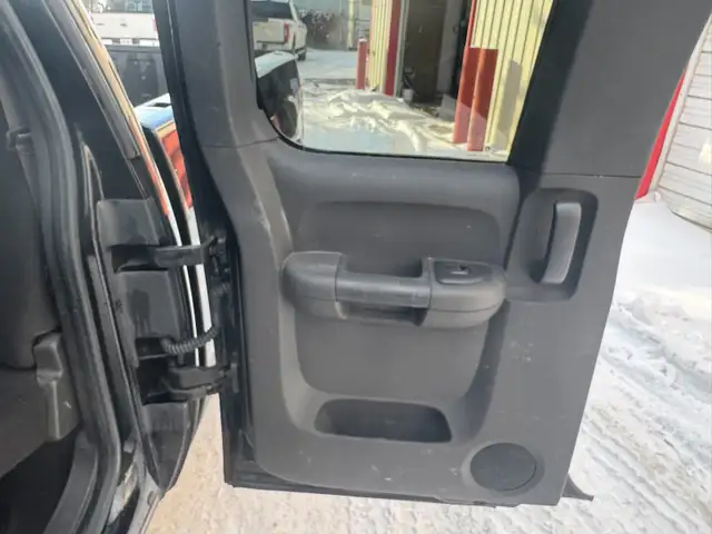 2011 GMC SIERRA  4x4 SLE - Photo 10