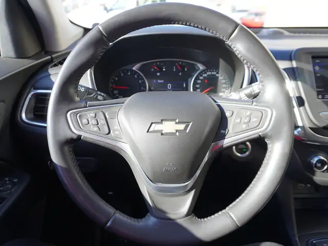 2022 Chevrolet Equinox AWD onlyl 36 K! | Loaded | Impeccable - Photo 20