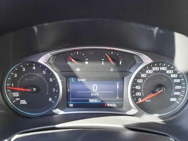 2022 Chevrolet Equinox AWD onlyl 36 K! | Loaded | Impeccable - Photo 21