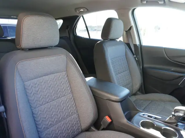 2022 Chevrolet Equinox AWD onlyl 36 K! | Loaded | Impeccable - Photo 30