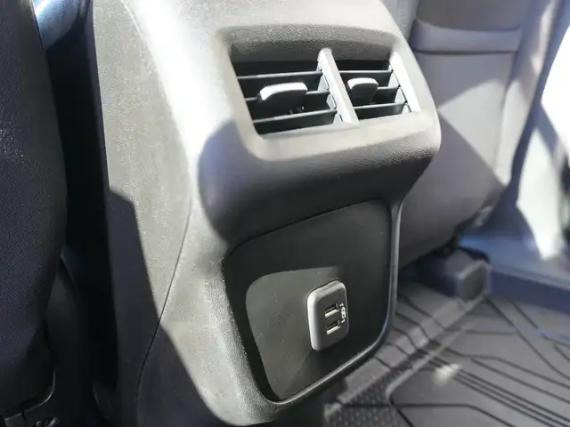 2022 Chevrolet Equinox AWD onlyl 36 K! | Loaded | Impeccable - Photo 46