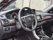 2017 Honda Accord 4dr V6 Auto Touring - Photo 13