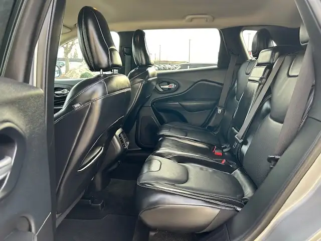 2016 Jeep Cherokee FWD 4dr Limited - Photo 15