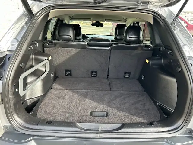 2016 Jeep Cherokee FWD 4dr Limited - Photo 16