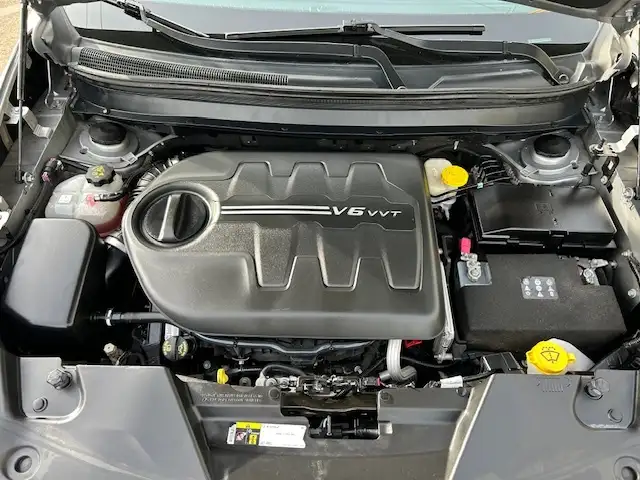 2016 Jeep Cherokee FWD 4dr Limited - Photo 19