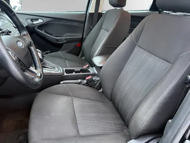 2018 Ford Focus SE | BLUETOOTH | BACKUP CAM | ALLOY WHEELS | HTD - Photo 11